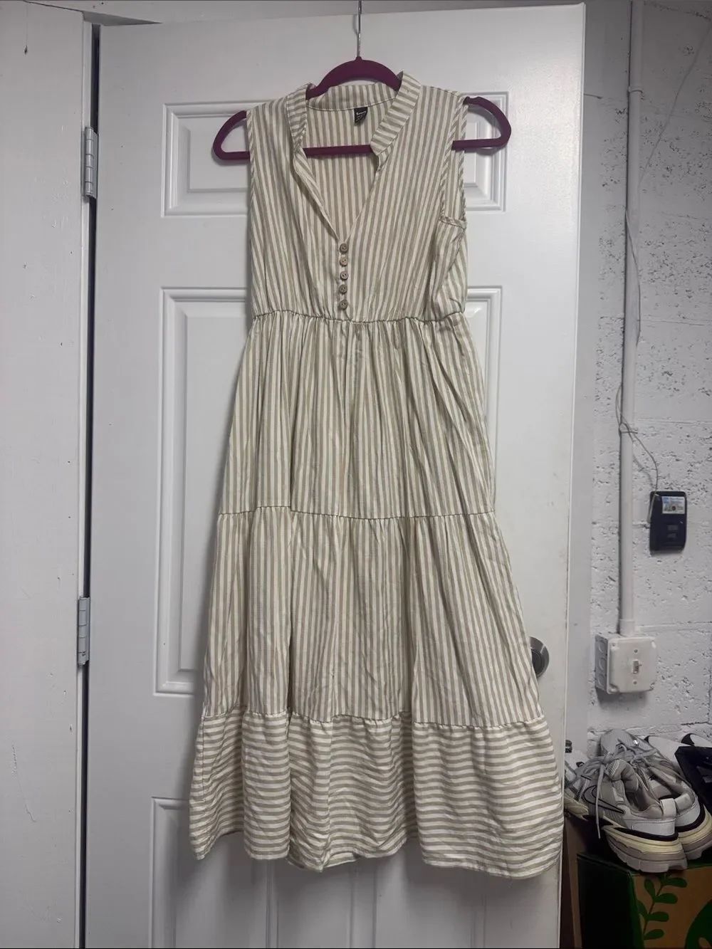 Striped Tiered Sleeveless Midi Dress - Cream/Beige - Size Medium LIKE NEW